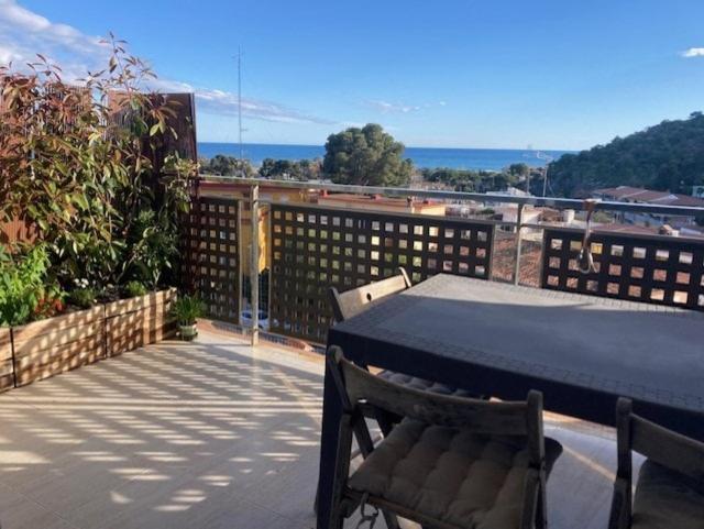 Apartamento Con Vistas Al Mar 卡斯特尔德费尔斯 外观 照片